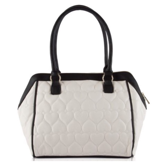 Betsey Johnson White Quilted Heart Satchel Handbag Black Trim Bow Purse Rare - Picture 4 of 10